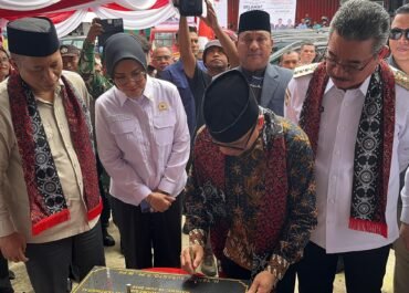Mentri Desa Dan Pembangunan Daerah Tertinggal Luncurkan Koperasi Desa, Merah Putih Di  Maluku