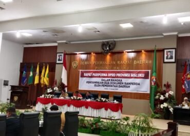 DPRD Maluku Bersama Pemprov Rapat Penyampaian Dua Ranperda