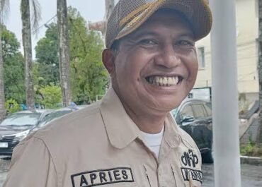 Memasuki Musim Penghujan DLHP Bersama Intansi Teknis Lakukan Pengerukan Sampah