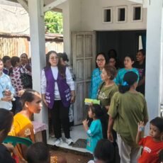 Ketua TIM Penggerak PKK Bersama Pengurus PKK kota Ambon Kunjungi Posyandu Kesya