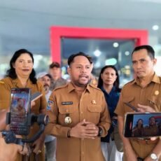 Wakil Bupati Maluku Tengah Mario Lawatta Sidak Sejumlah OPD Pastikan Pelayanan Berjalan Baik