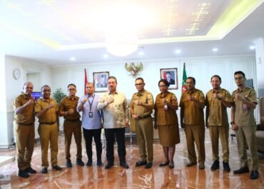 Pertemuan Gubernur Dengan Dinas Kominfo Bahas Portal Satu Data Maluku