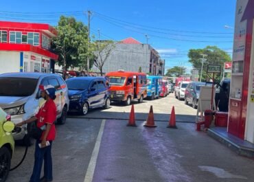 Sikapi Antrian Panjang Kendaraan Di SejumlaH SPBU Di Ambon Pertamina Pastikan Penambahan Stok BBM