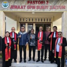 Wali Kota Hadiri Pentahbisan dan Peresmian Pastori II Jemaat GPM Bukit Zaitun