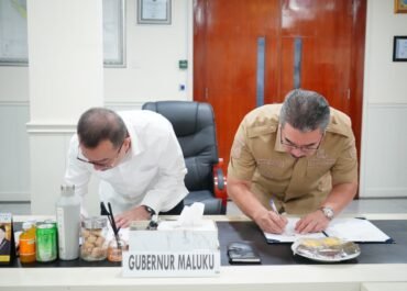 Gubernur Maluku dan Bank Maluku Malut Teken MoU  Digitalisasi Perbankan Daerah