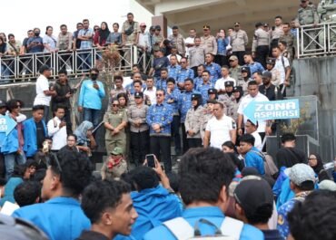 Gubernur Berjanji Tindak Lanjuti  Aspirasi Mahasiswa