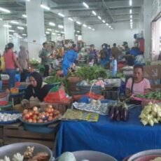 Jhon Lewerissa Minta Penaataan Pedagang di Pasar Mardika Harus Pakai Pendekatan Persuasif