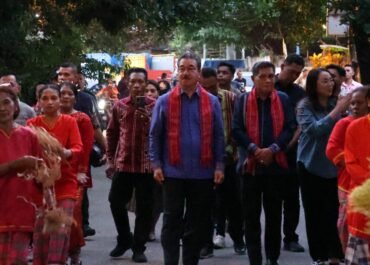 Gubernur Maluku Hadiri Syukur Misa Perdana Imam Baru,Rp Belly Yoakhim Resubun, MSC,