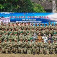 Kasdam XV/Pattimura Resmi Tutup Diklat SPPI KDKMP dan KNMP TA 2026 di Dodik Bela Negara