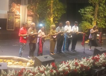 Wakil Walikota Ambon Buka Festifal Jukulele Tingkat Kecamatan Sirimau