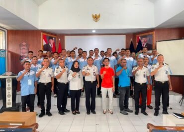 Rutan Ambon Resmi Tutup Pelatihan Pengelasan dan Meubelair Bersama BPVP Ambon