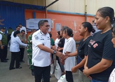 25.383 KK dikota Ambon Menerima Bantuan Pangan Beras Dari Pemerintah