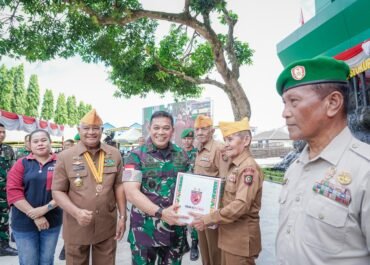 Kodam XV/Pattimura Rayakan HUT LVRI-PPAD Bersama Masyarakat