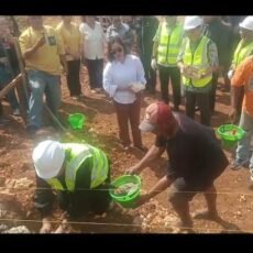 Letakan Batu Pertama Pembangunan Perumahan Sharon Griya Nusaniwe Walikota Minta Perhatikan Aspek Kualitas