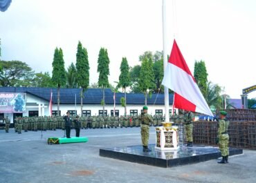 Kobarkan Semangat Kemerdekaan, Kodam XV/Pattimura Gelar Upacara Bendera HUT Ke-81 RI