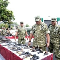 75 Senjata Diserahkan Sukarela kepada Pangdam Pattimura
