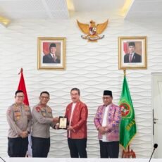 Terima Kapolda Maluku yang Baru, Lewerissa Tekankan Sinergi Jaga Stabilitas Keamanan