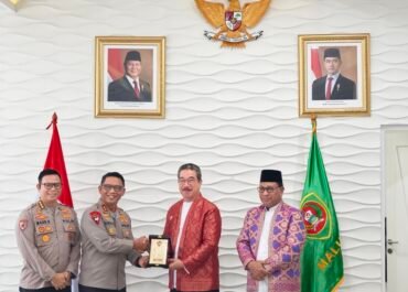 Terima Kapolda Maluku yang Baru, Lewerissa Tekankan Sinergi Jaga Stabilitas Keamanan