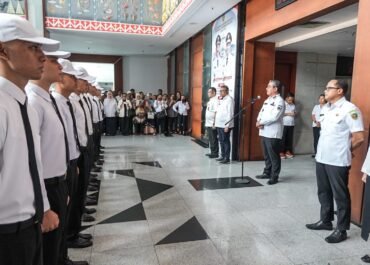 Gubernur Maluku Lepas 39 Praja IPDN
