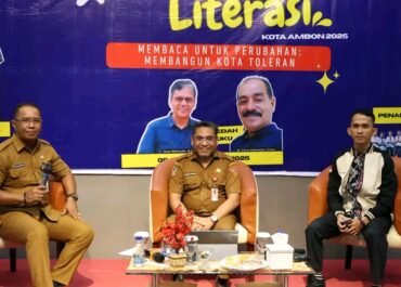 Dr. Ronald H Lekransy, hadir sebagai narasumber pada Workshop Pengaruh Digitalisasi terhadap Literasi di Kota Ambon,