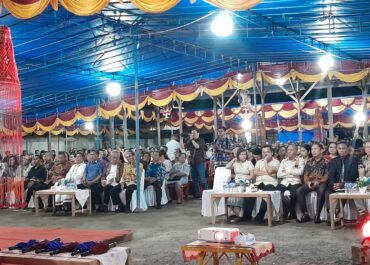 Hadiri Acara Natal Warga Toraja, Walikota Ajak Warga Toraja Di Kota Ambon Untuk Menjaga Kebersihan Kota Ambon