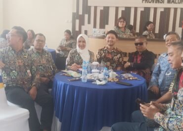Penyerahan SK Pengangkatan pegawai PPPK Turut Mewarnai Hari Bakhti PUPR Ke 80 Di Ambon