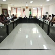 Alinasi Mahasiswa Pulau Buru Demo Wakil Ketua DPRd Maluku Janji Kawal Aspirasi